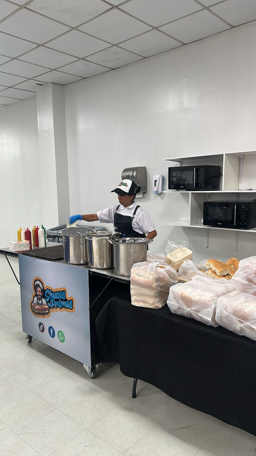 Carreta de shucos en evento empresarial