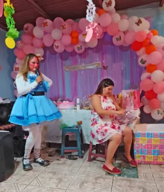 Payasita Profesional para Fiestas Infantiles | Show Alegre con Juegos, Piñata, Pinta Caritas y Sonido Incluido – Be Party Guatemala