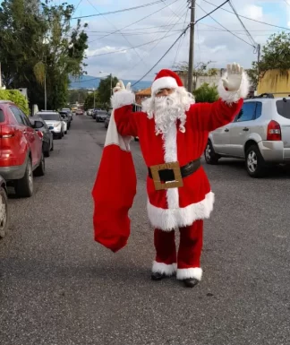 Santa Claus a Domicilio | Entrega de Regalos y Fotos Mágicas – Be Party Guatemala